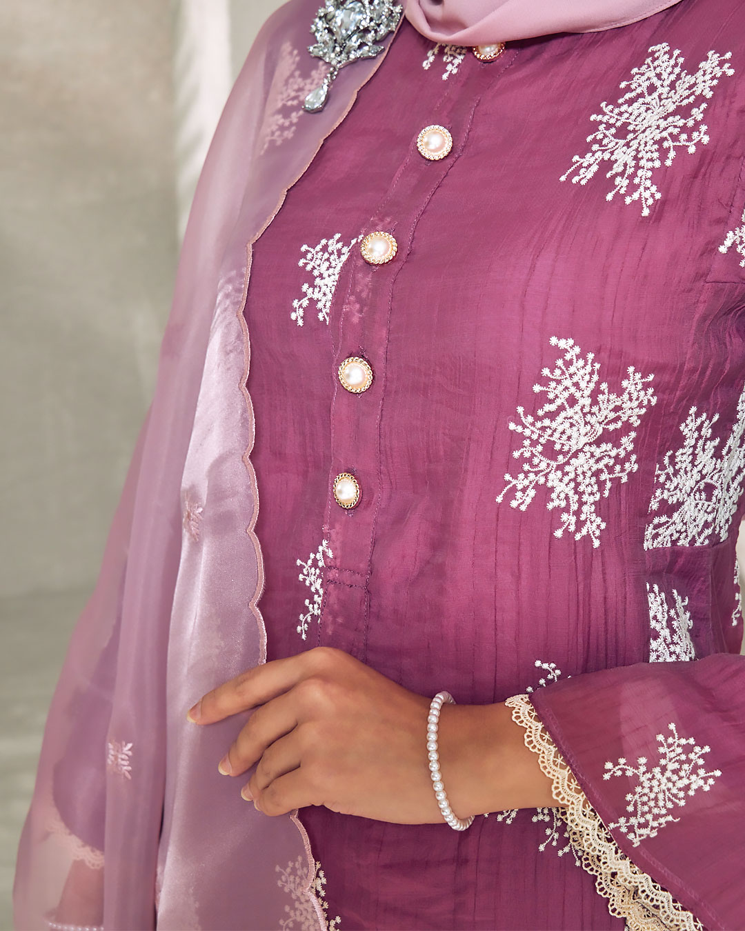 Dang Rimbun in Dusty Purple