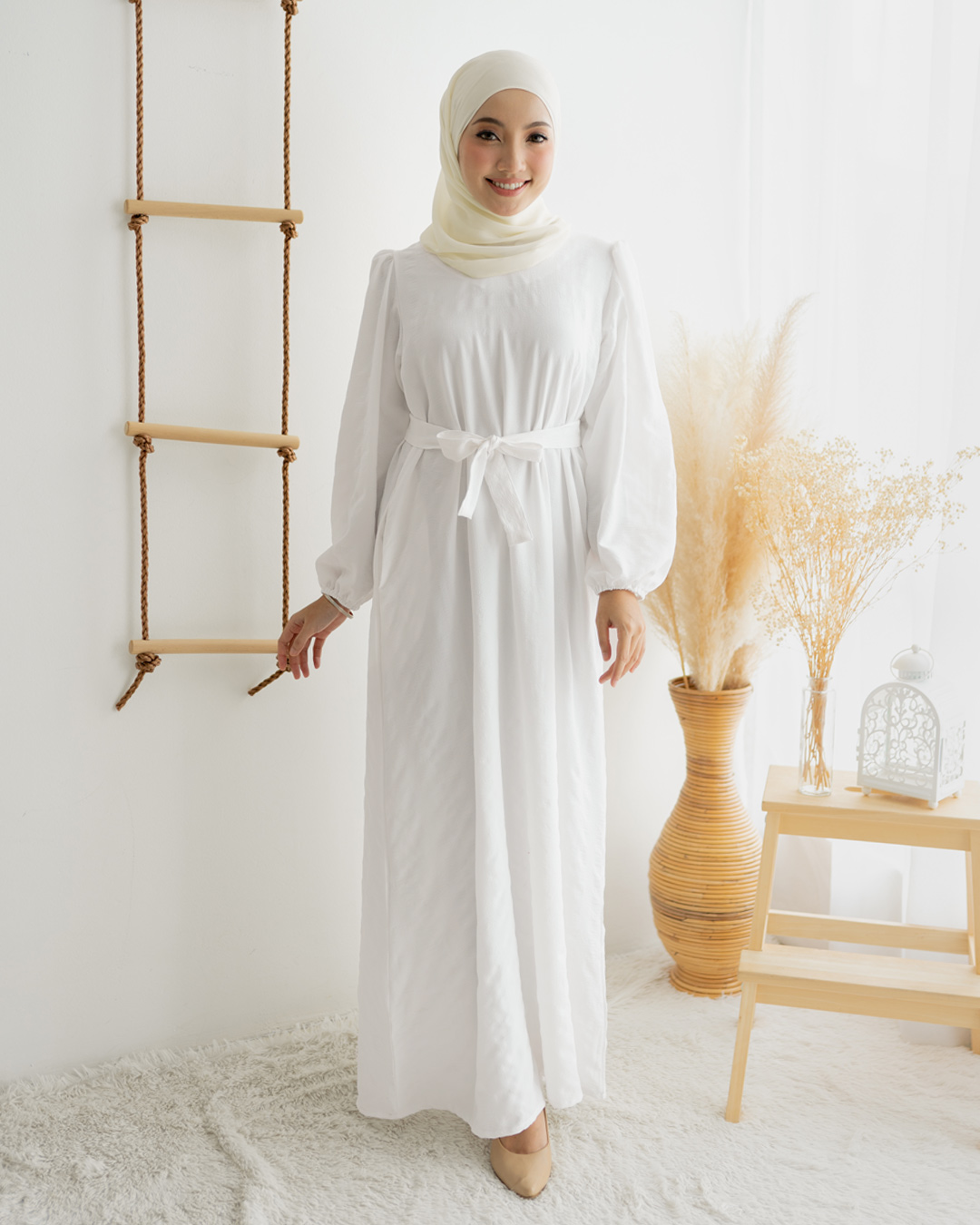 Aara Dress in White
