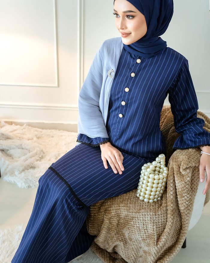 Dang Anum 2.0  in Navy Blue