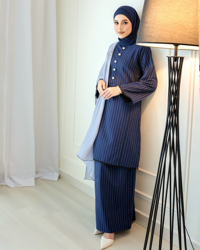Dang Anum 2.0  in Navy Blue
