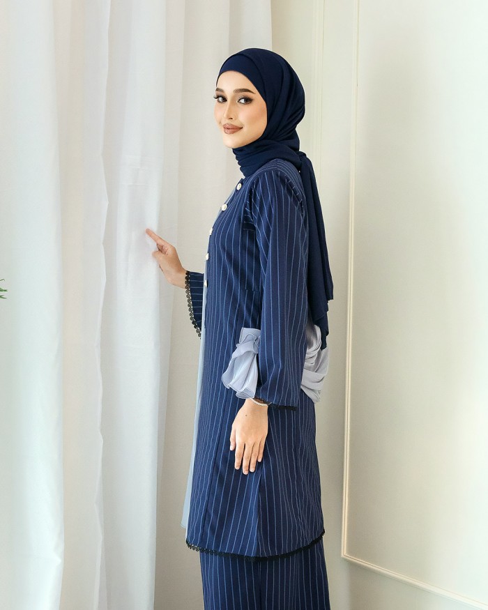 Dang Anum 2.0  in Navy Blue