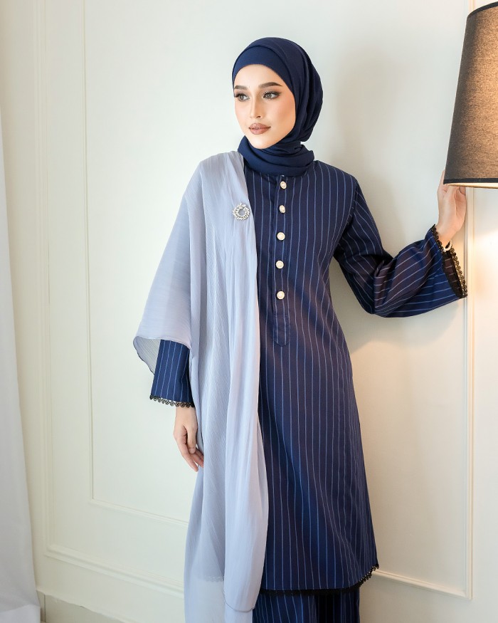 Dang Anum 2.0  in Navy Blue