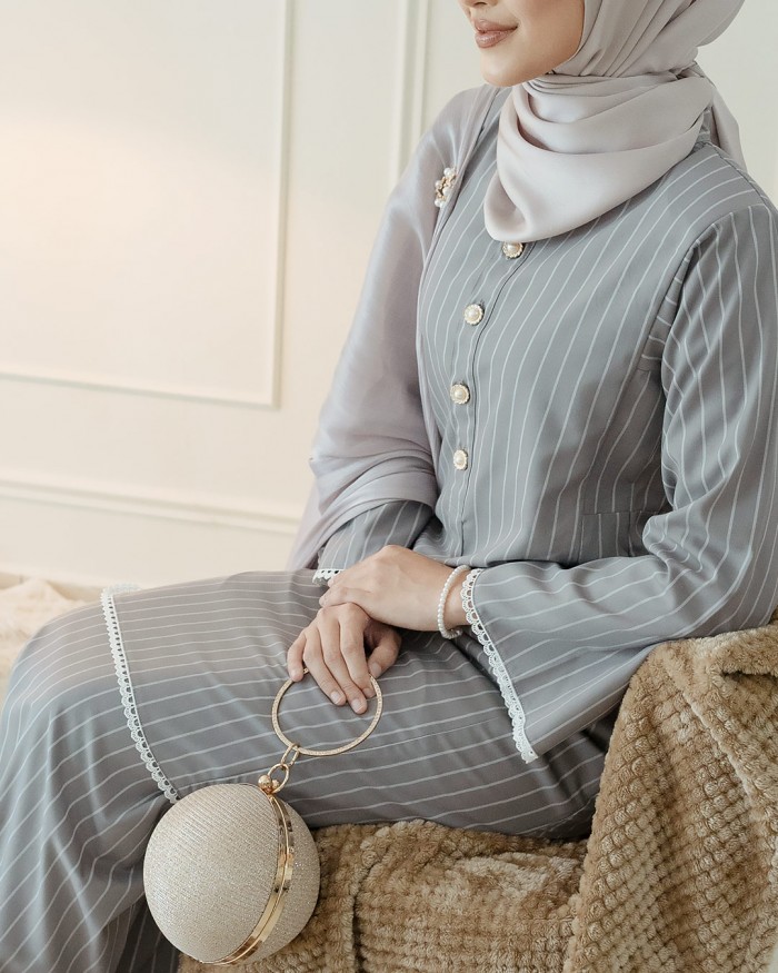 Dang Anum 2.0  in Royal Grey
