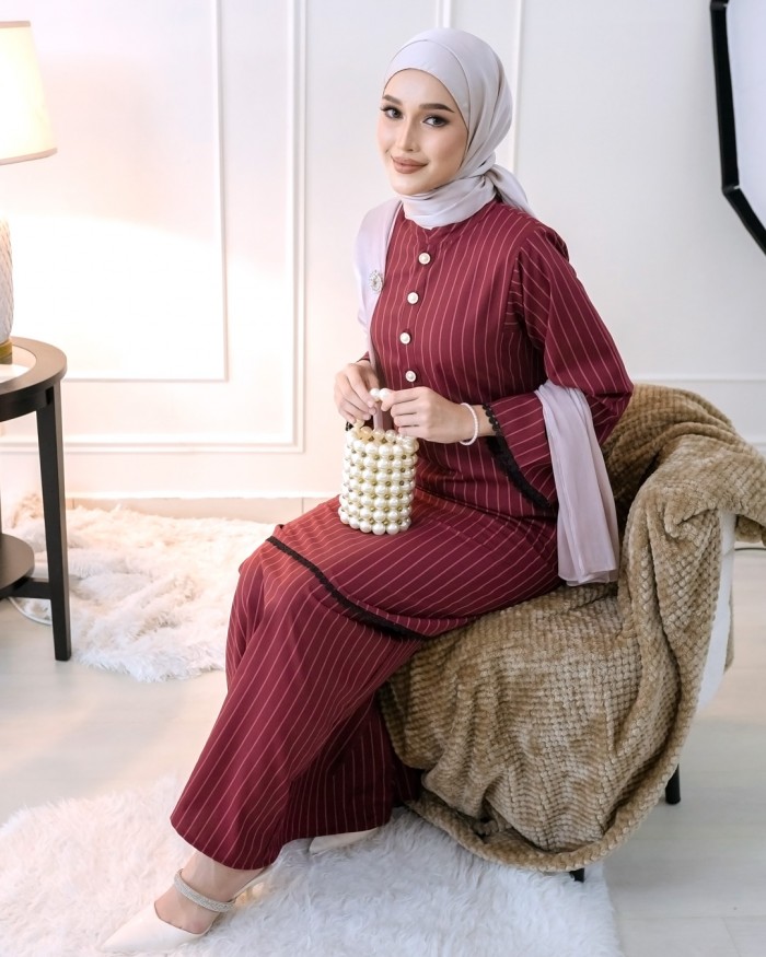Dang Anum 2.0 in Royal Maroon
