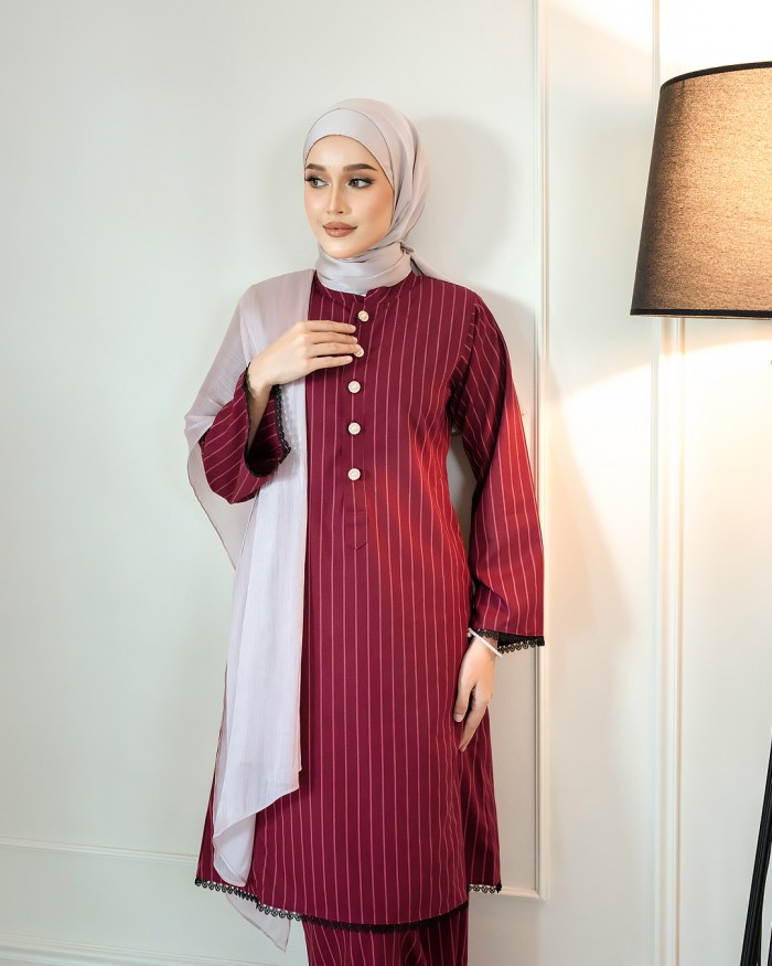 Dang Anum 2.0 in Royal Maroon