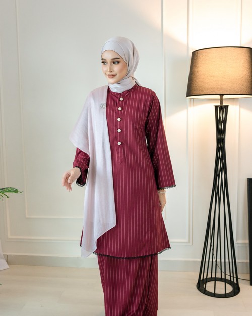 Dang Anum 2.0 in Royal Maroon