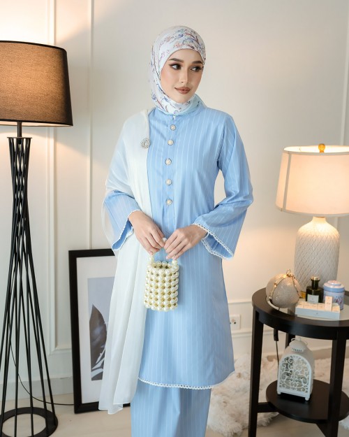 Dang Anum 2.0  in Soft Blue